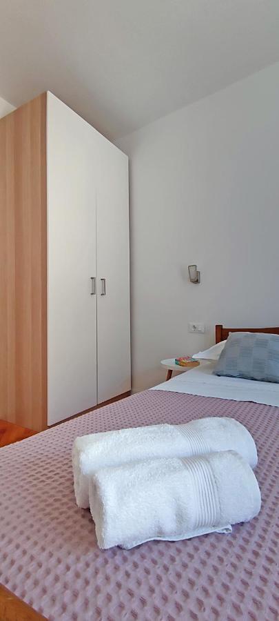 Ferienwohnung Adriatic Blue View Drvenik  Exterior foto